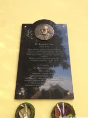 Razkritje spominske plošče dr. Mirka Lenaršiča 7